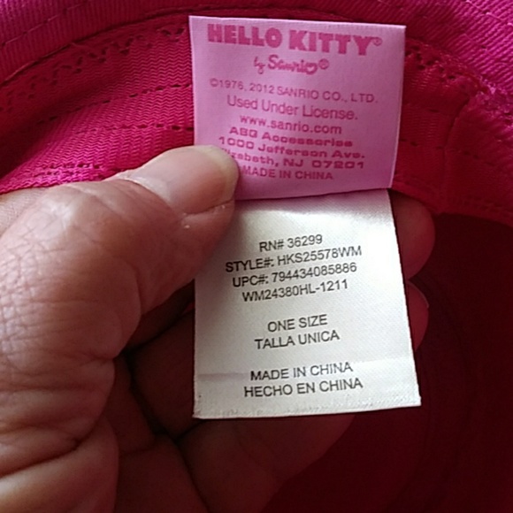 Hello Kitty Fedora - Picture 4 of 4